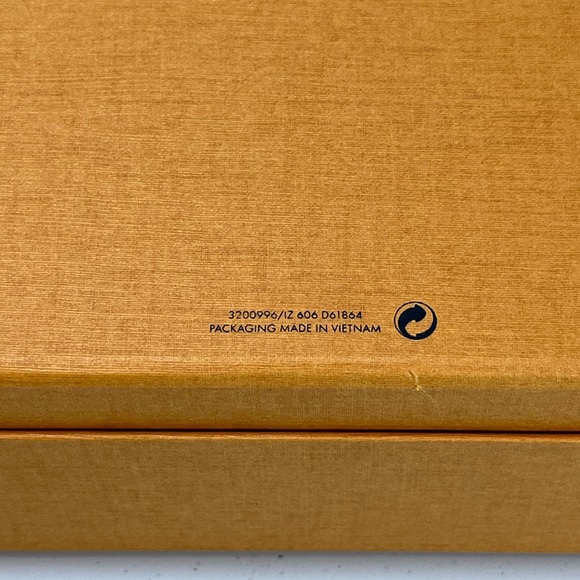 Louis Vuitton Empty Gift Box Magnetic 15” x 14” x 3.5" Neverfull Purse Storage - Picture 8 of 8